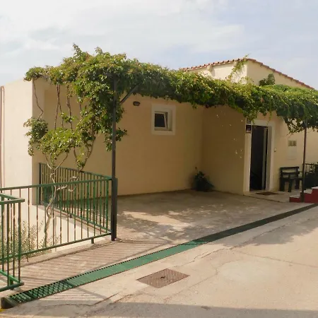 Country house Star Of The Sea Jesenice (Split-Dalmatia)